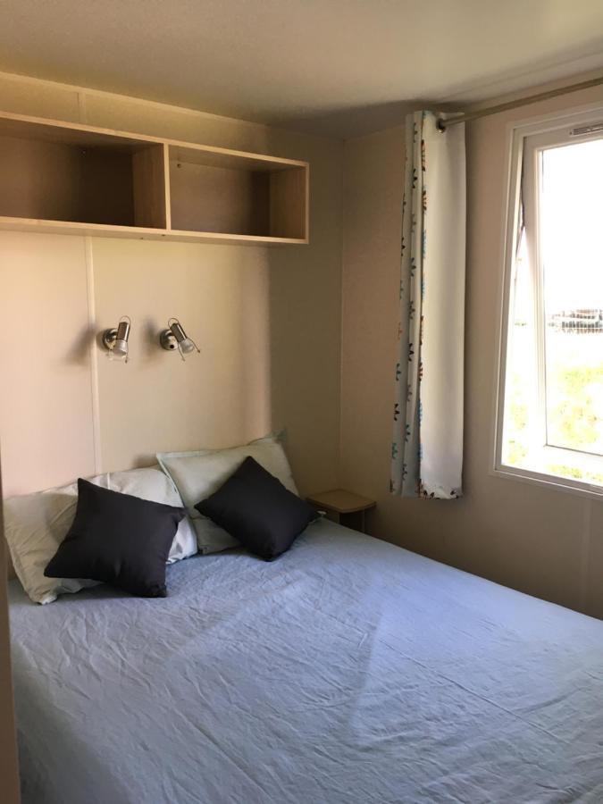 Mobil Home Pour 6 Personnes Climatise A Quelques Minutes Des Plages آجد المظهر الخارجي الصورة